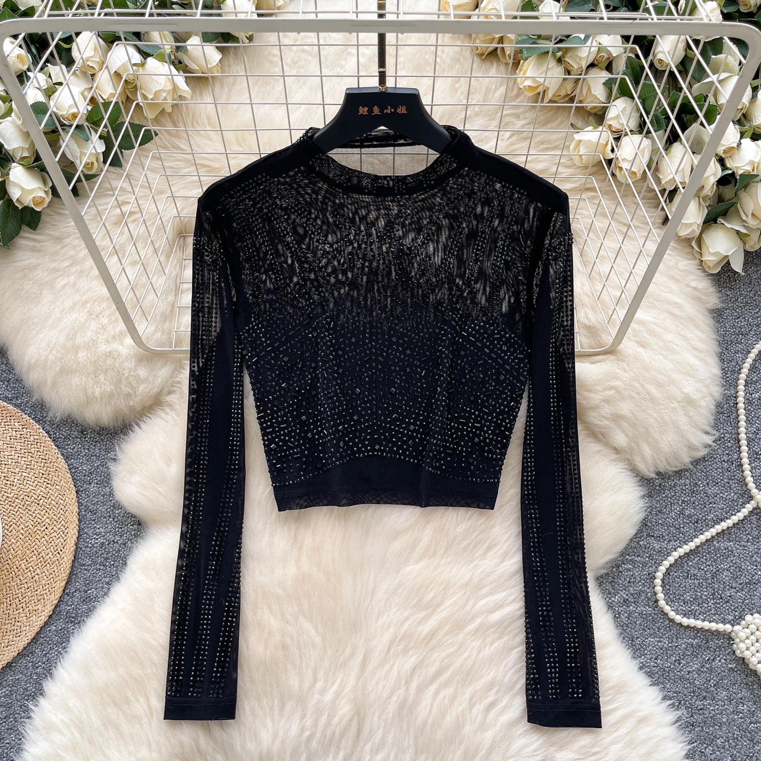 Fashion Round Neck Long Sleeved T-shirt for Women Short Style Tight Sexy Spicy Girl Top
Fashion Round Neck Long Sleeved T-shirt for Women Short Style Tight Sexy Spicy Girl Top