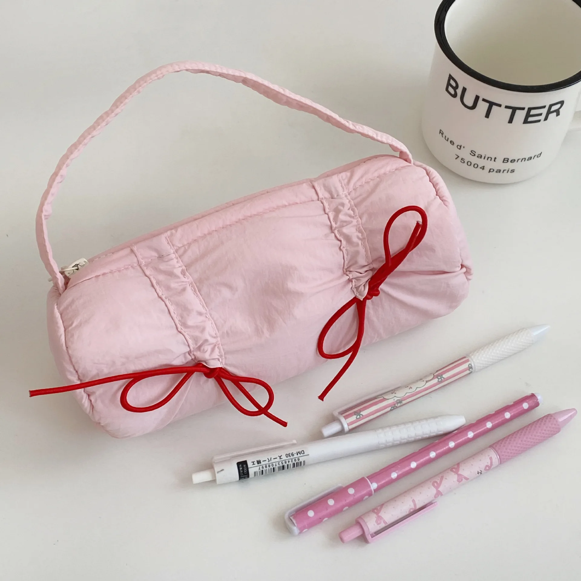 Большая вместительная косметичка с бантом, канцелярская сумка с бантом для школьниц, креативный ручной пенал для хранения 
Большая вместительная косметичка с бантом, канцелярская сумка с бантом для школьниц, креативный ручной пенал для хранения