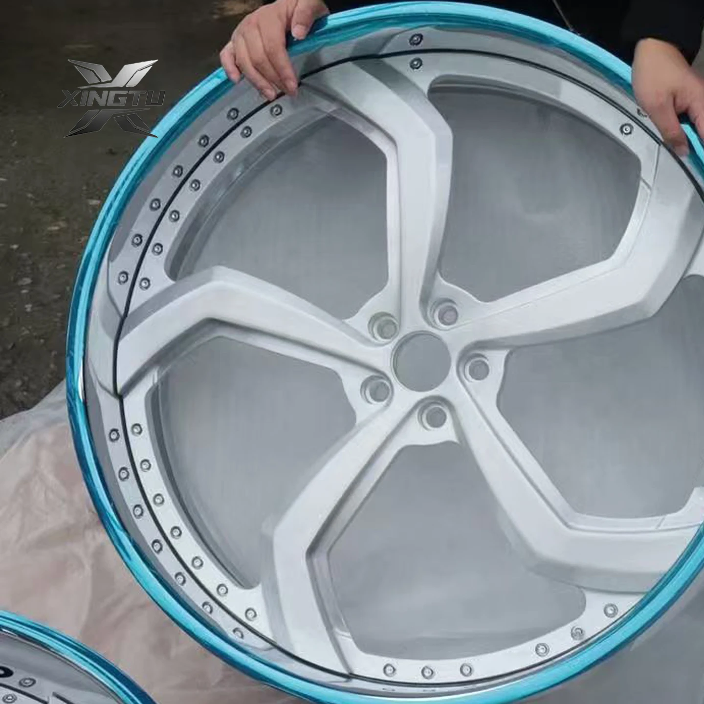 Hot-selling 2 3 Piece 5X112 5X120mm Deep Lip Forged Wheels 20 22 24 26 28 Inch Wheels Rims 5 Spoke for Chevrolet
Hot-selling 2 3 Piece 5X112 5X120mm Deep Lip Forged Wheels 20 22 24 26 28 Inch Wheels Rims 5 Spoke for Chevrolet