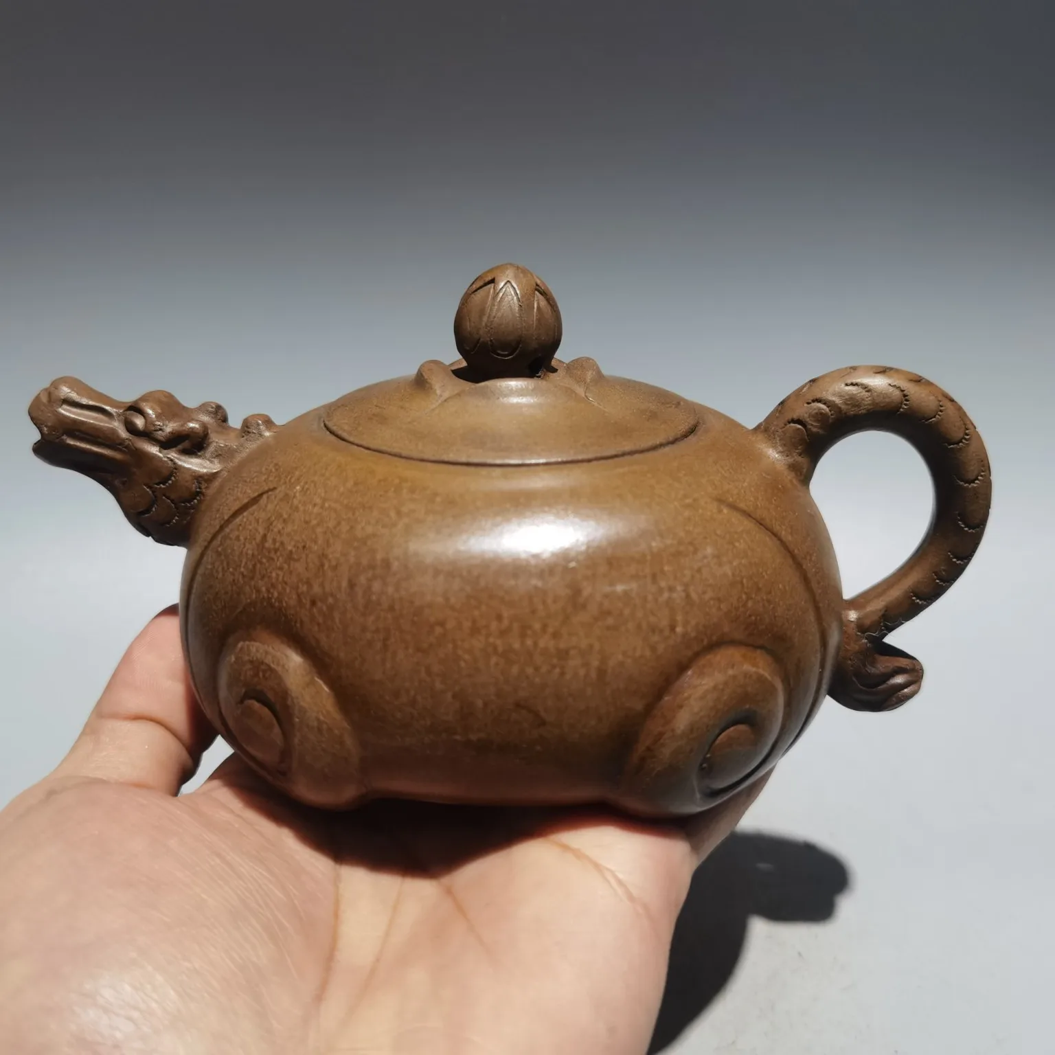Керамика Yixing Zisha, чайник с горлышком дракона, 7 дюймов, глина для спуска, сбора удачи, офисные украшения, городской дом
Керамика Yixing Zisha, чайник с горлышком дракона, 7 дюймов, глина для спуска, сбора удачи, офисные украшения, городской дом