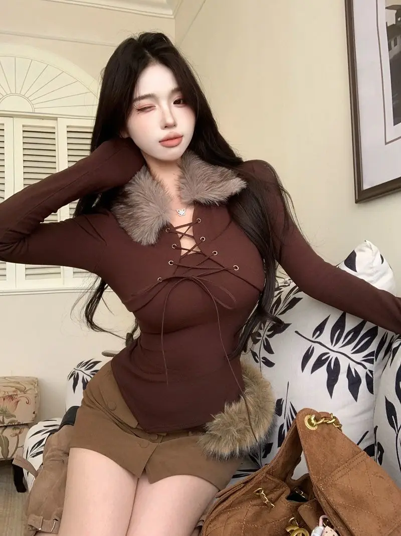 2025 Winter Retro Strappy Fur Collar Long-sleeved T-shirt Women Fashion Hot Girl Slim Sexy Bottoming Shirt Harajuku Casual Top
2025 Winter Retro Strappy Fur Collar Long-sleeved T-shirt Women Fashion Hot Girl Slim Sexy Bottoming Shirt Harajuku Casual Top