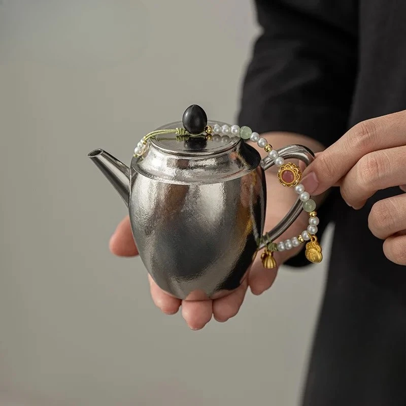 200ML Pure Titanium Beauty Shoulder Teapot Handmade Tea Infuser Pot Tea Making Kettle With Strainer Tea Items Collection Craft
200ML Pure Titanium Beauty Shoulder Teapot Handmade Tea Infuser Pot Tea Making Kettle With Strainer Tea Items Collection Craft