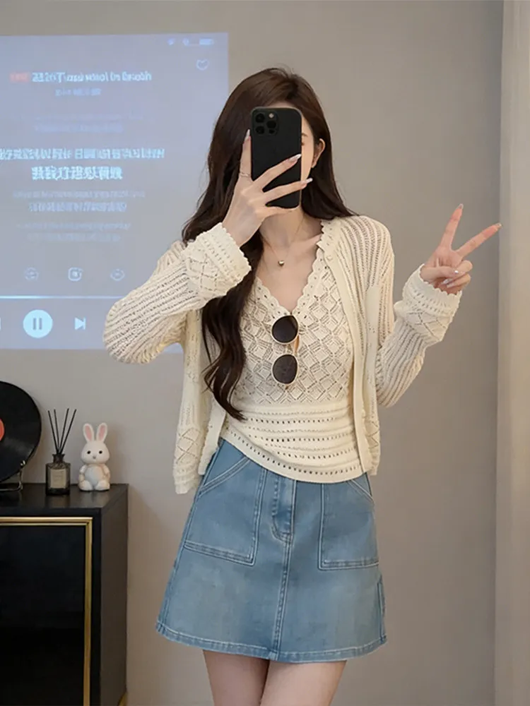 Fashionable Two-Piece Knitted Cover-Up And Tank Top Set Hollow out Sun Protection Casual Wear Comfortable V-Neck Long Sleeve
Fashionable Two-Piece Knitted Cover-Up And Tank Top Set Hollow out Sun Protection Casual Wear Comfortable V-Neck Long Sleeve