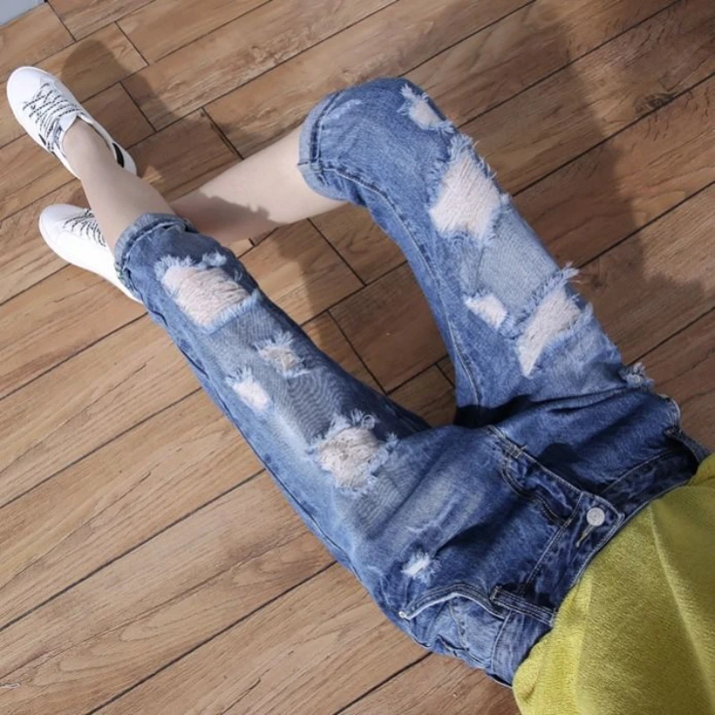 Women's Large Hole Ripped Jeans Female Fashion High Waist Loose Straight Denim Pants Wide Leg Jean Single Button Casual Pant G22
Women's Large Hole Ripped Jeans Female Fashion High Waist Loose Straight Denim Pants Wide Leg Jean Single Button Casual Pant G22