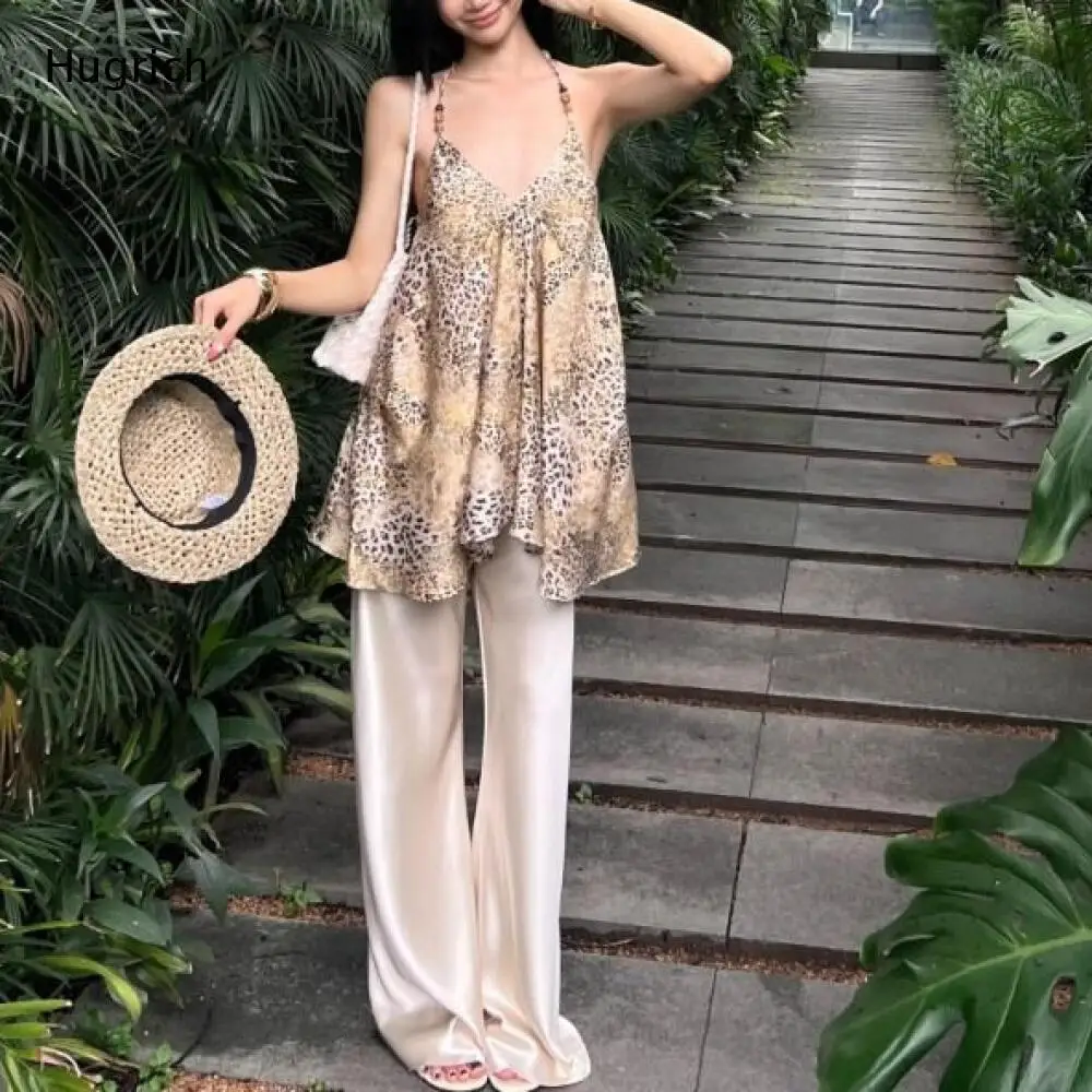 Leopard Print Halter Top and Satin Wide Leg Pants Two Piece Set for Women Casual Summer Outfit
Leopard Print Halter Top and Satin Wide Leg Pants Two Piece Set for Women Casual Summer Outfit