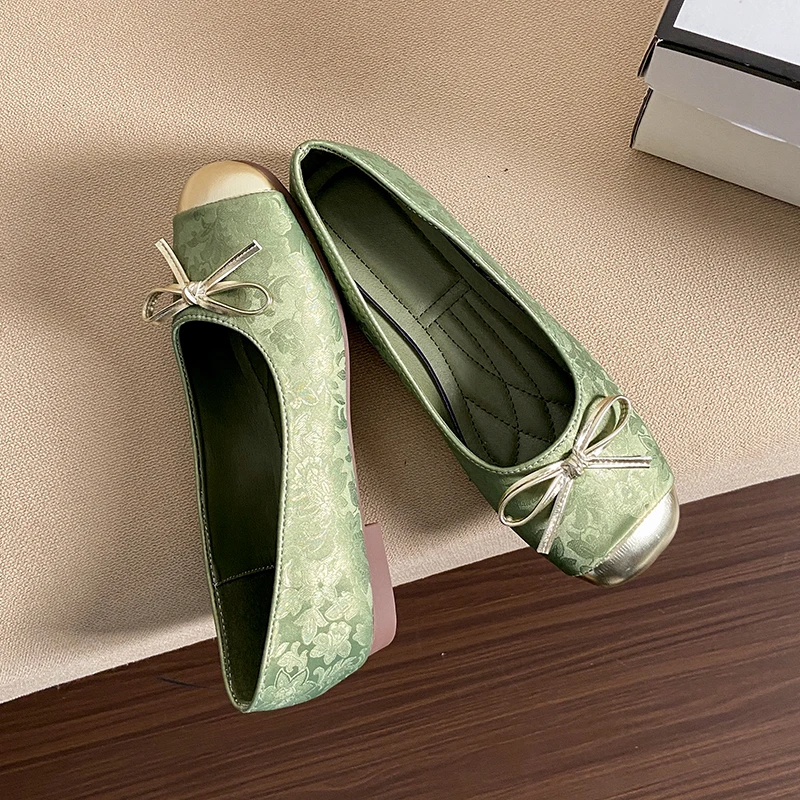 Comfortable stylish non-slip women's ballet shoes Round head bow casual flat shoes
Comfortable stylish non-slip women's ballet shoes Round head bow casual flat shoes