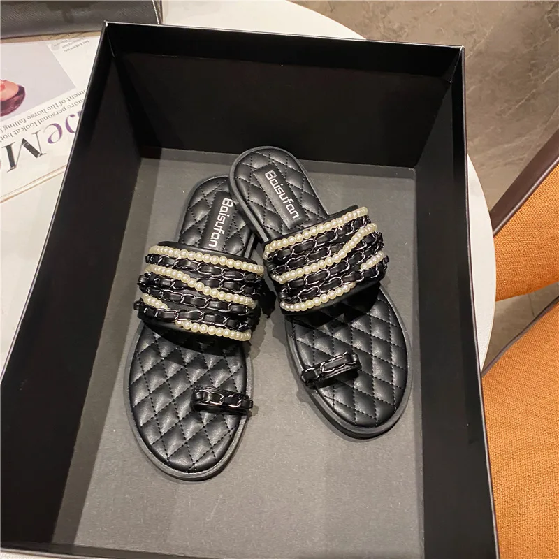 2026 New Pearl Chain Flat Bottom Thong Sandals Women's Beach Fashionable Outdoor Slip-On EVA Inner Material Rubber Sole
2026 New Pearl Chain Flat Bottom Thong Sandals Women's Beach Fashionable Outdoor Slip-On EVA Inner Material Rubber Sole