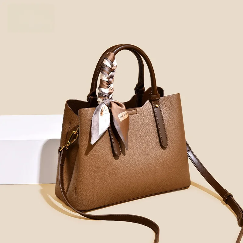 Mother's Day Gift Women's Large Capacity Crossbody Bag Single Shoulder Handbag Casual Simple Style Tote Bag for Universal Use
Mother's Day Gift Women's Large Capacity Crossbody Bag Single Shoulder Handbag Casual Simple Style Tote Bag for Universal Use
