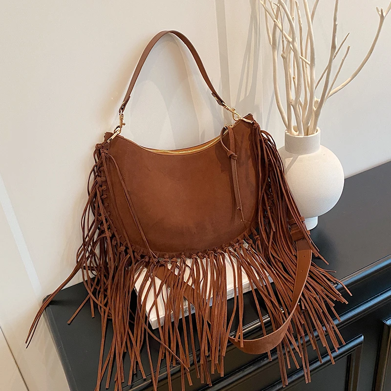 Сумки на плечо из искусственной замши на молнии, простые женские сумки на распродаже, 2025 универсальные однотонные сумки через плечо с кисточками
Сумки на плечо из искусственной замши на молнии, простые женские сумки на распродаже, 2025 универсальные однотонные сумки через плечо с кисточками