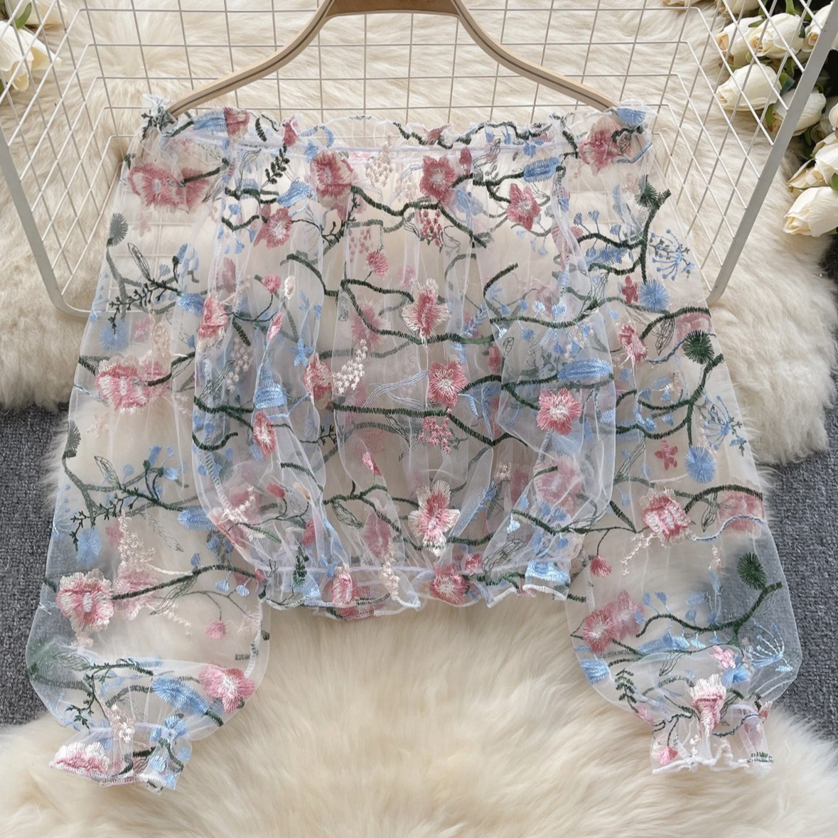 Women Blouses Embroidered Shirts Short Mesh Sheer Puff Sleeves Slash Neck None Strech Loose Fit Office Lady Casual 2026 Summer
Women Blouses Embroidered Shirts Short Mesh Sheer Puff Sleeves Slash Neck None Strech Loose Fit Office Lady Casual 2026 Summer