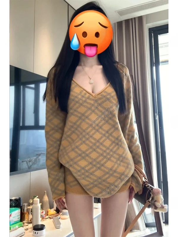 Loose Casual Style Korean Fashion Sweater Set Short Pants Autumn Winter New Arrival Slimming Effect Two Piece Set for Women
Loose Casual Style Korean Fashion Sweater Set Short Pants Autumn Winter New Arrival Slimming Effect Two Piece Set for Women