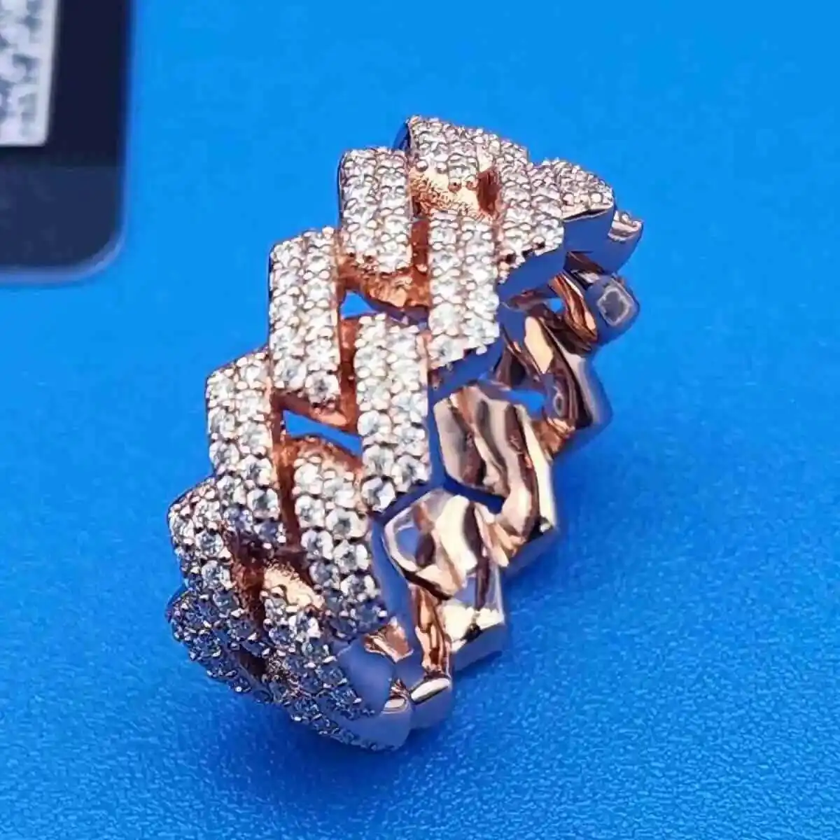 Iced Out Hip Hop Cuban Link Ring 925 Sterling Silver VVS Moissanite Diamond Cuban Band Ring for Men
Iced Out Hip Hop Cuban Link Ring 925 Sterling Silver VVS Moissanite Diamond Cuban Band Ring for Men