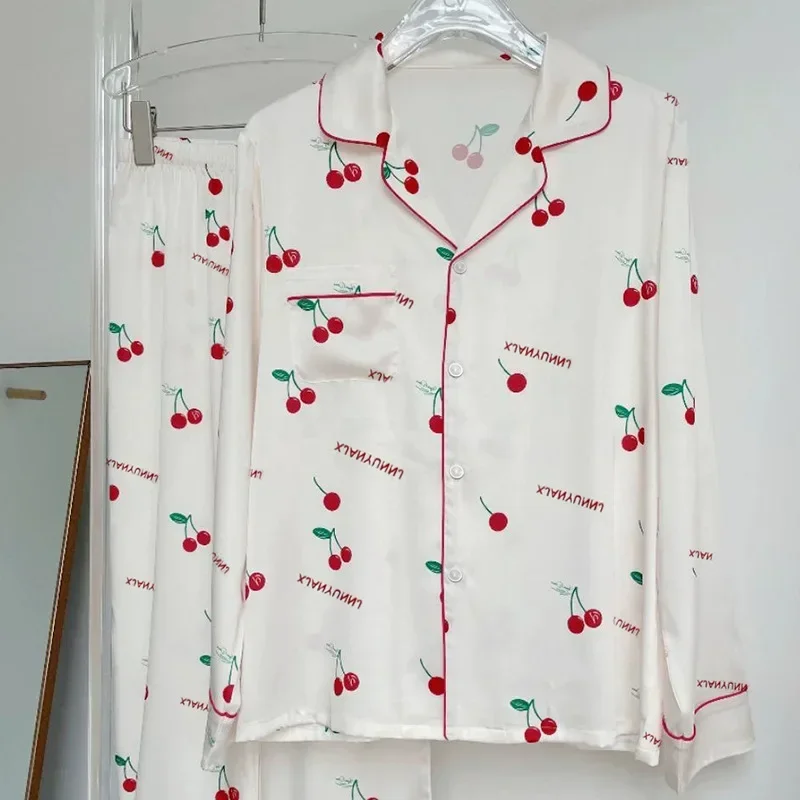 Женские пижамные комплекты, весна-осень, комплект из двух предметов, пижама с вишневым принтом, одежда для сна из искусственного шелка и атласа, пижама с длинными рукавами, Mujer Pjs, домашняя одежда
Женские пижамные комплекты, весна-осень, комплект из двух предметов, пижама с вишневым принтом, одежда для сна из искусственного шелка и атласа, пижама с длинными рукавами, Mujer Pjs, домашняя одежда