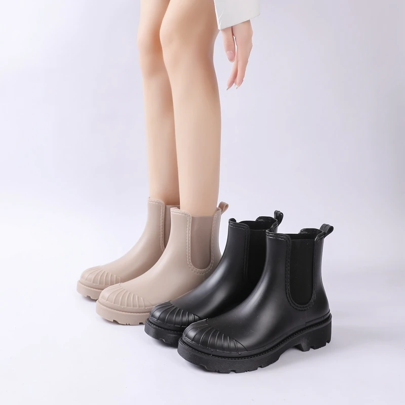 Модные гонконгские водонепроницаемые нескользящие удобные непромокаемые сапоги из мягкого ПВХ с высокой эстетической ценностью, не требующие прерывания использования.
Модные гонконгские водонепроницаемые нескользящие удобные непромокаемые сапоги из мягкого ПВХ с высокой эстетической ценностью, не требующие прерывания использования.