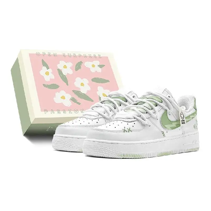 【Customize】Nike Air Force 1 Skateboarding Shoes Women's Sneakers shoes DH2920-111
【Customize】Nike Air Force 1 Skateboarding Shoes Women's Sneakers shoes DH2920-111