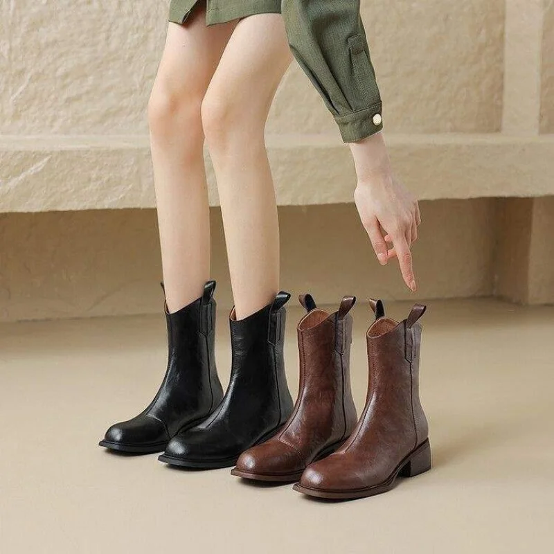 New Vintage Soft Leather Cowboy Boots Pointed-Toe Fashion Autumn Winter Versatile Style Women's Booties
New Vintage Soft Leather Cowboy Boots Pointed-Toe Fashion Autumn Winter Versatile Style Women's Booties