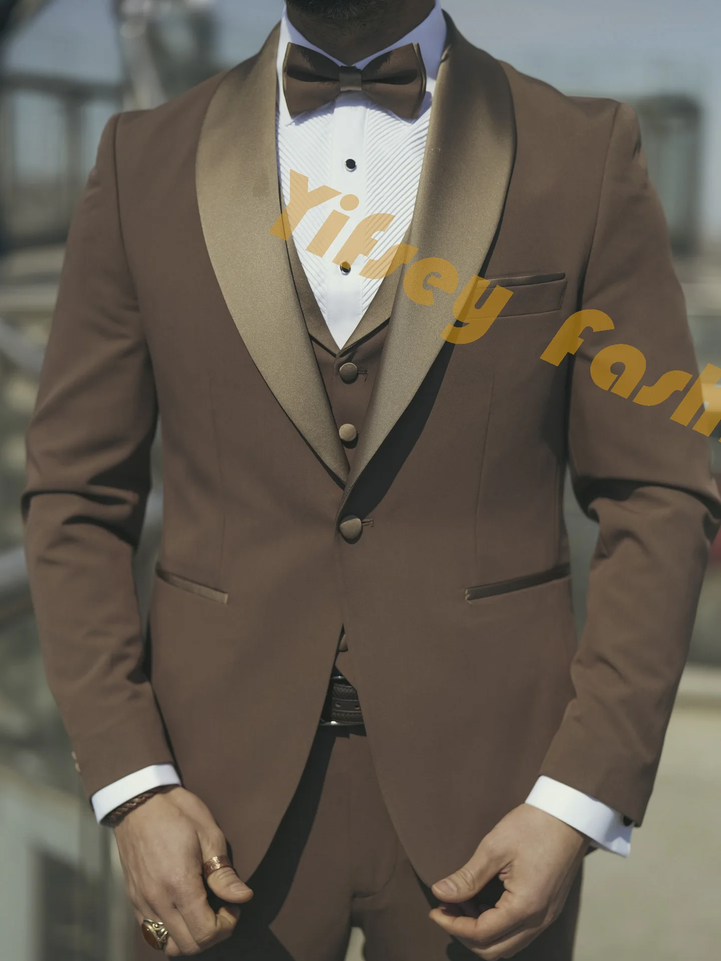 Brown Satin Shawl Collar Full Men Suit Set Wedding Groom Custom Made Luxury Brands Male Jacket Vest Pants Prom Blazer Trousers
Brown Satin Shawl Collar Full Men Suit Set Wedding Groom Custom Made Luxury Brands Male Jacket Vest Pants Prom Blazer Trousers