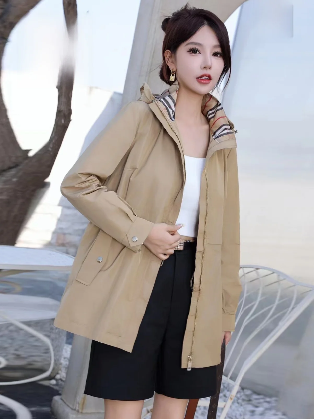 Spring Autumn Lady Large Size Wide Briti Sle Striped Versatile Hooded Faionable Mid-Length Coat Jaet Trendy Commute
Spring Autumn Lady Large Size Wide Briti Sle Striped Versatile Hooded Faionable Mid-Length Coat Jaet Trendy Commute