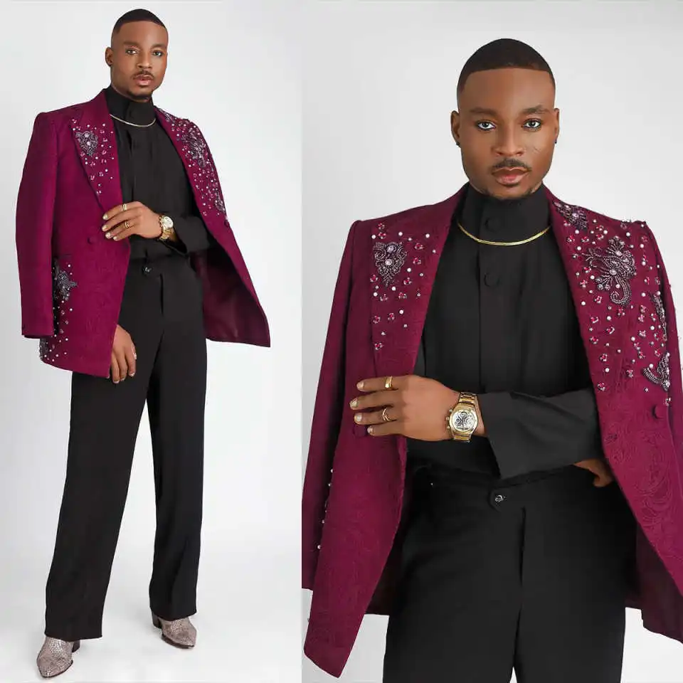 Shiny Men Suit 2 Pcs Blazer Pant Burgundy Double Breasted Crystal Applique Formal Office Groom Wedding Tuxedos Customized
Shiny Men Suit 2 Pcs Blazer Pant Burgundy Double Breasted Crystal Applique Formal Office Groom Wedding Tuxedos Customized