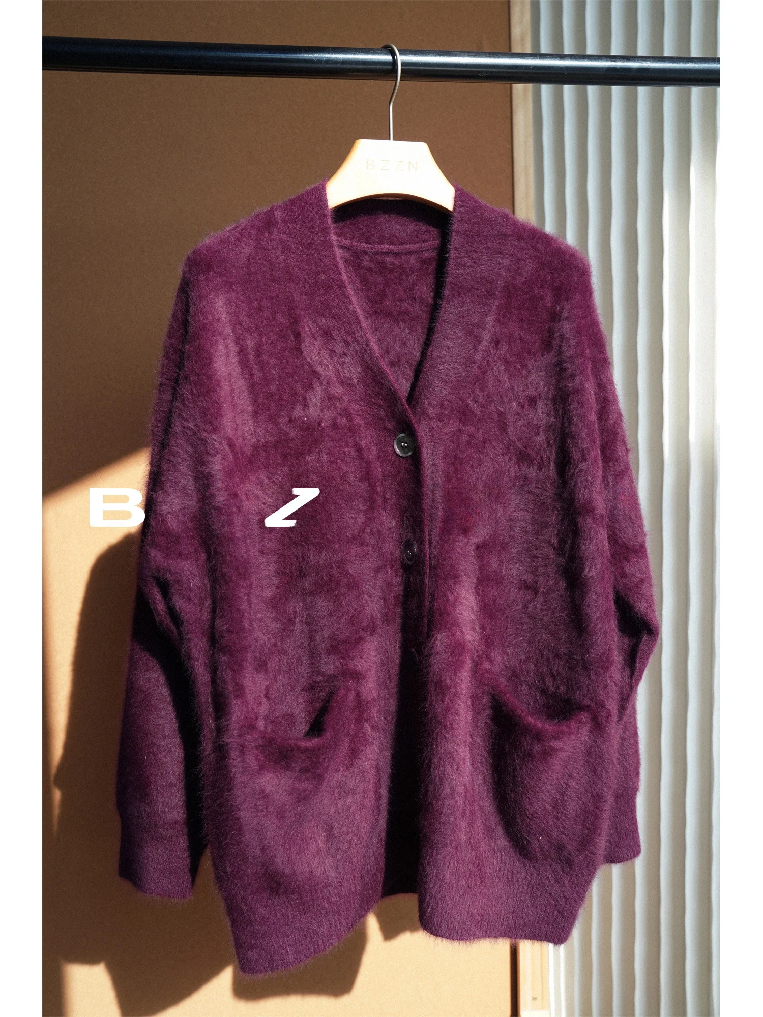 BZZN Новогодний утепленный вязаный кардиган оверсайз с V-образным вырезом, фиолетовый, с эффектом шерсти, для женщин, свободный крой, длинный рукав
BZZN Новогодний утепленный вязаный кардиган оверсайз с V-образным вырезом, фиолетовый, с эффектом шерсти, для женщин, свободный крой, длинный рукав