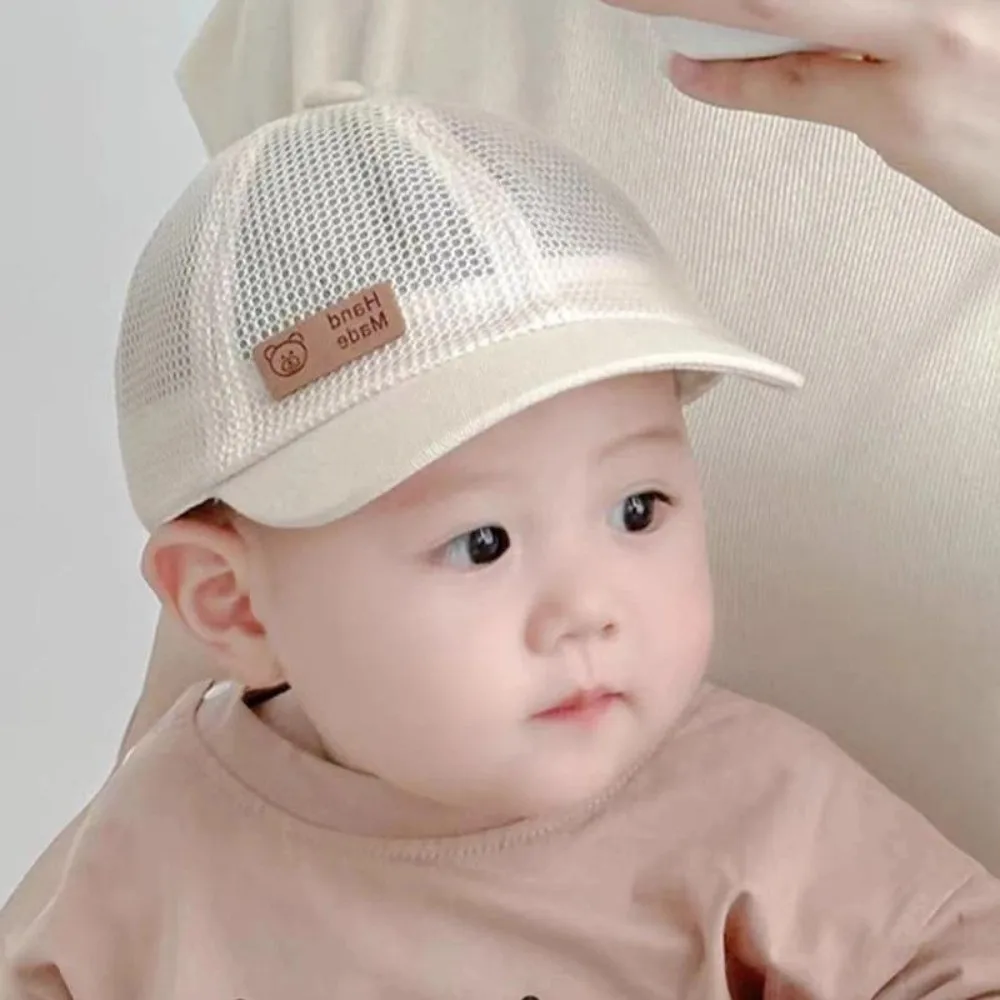 Korean Style Hollow Mesh Mesh Baseball Cap Solid Color Breathable Sun Hat Short Brim Kid Sunscreen Hat Baby
Korean Style Hollow Mesh Mesh Baseball Cap Solid Color Breathable Sun Hat Short Brim Kid Sunscreen Hat Baby