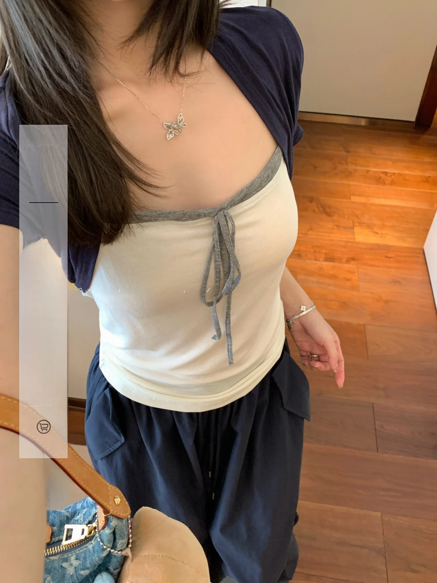 Ego Studio Slimming Wool Lyocell Short Sleeve T-Shirt Color Block Drawstring Neck Design Casual Style Women's Fashion
Ego Studio Slimming Wool Lyocell Short Sleeve T-Shirt Color Block Drawstring Neck Design Casual Style Women's Fashion