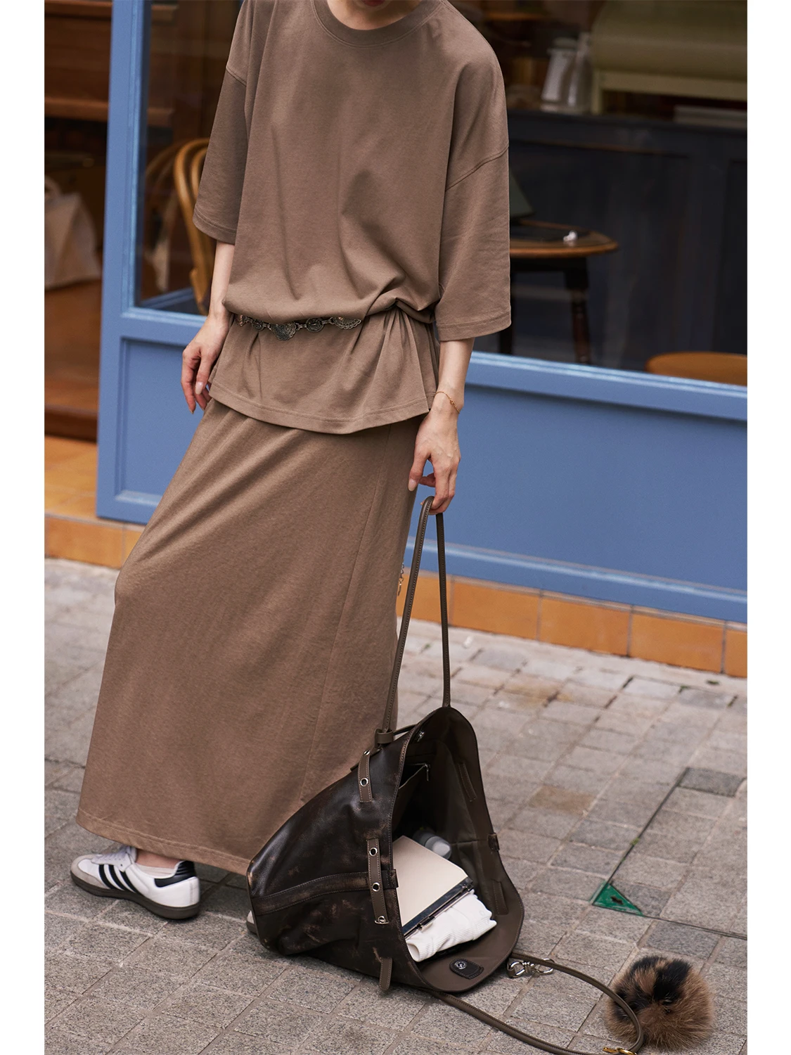JessXu Walking Set Airy Cotton Copper Ammonia Rayon Comfortable Lazy Loose Khaki Color T-Shirt Set Women's Fashion Summer 2025
JessXu Walking Set Airy Cotton Copper Ammonia Rayon Comfortable Lazy Loose Khaki Color T-Shirt Set Women's Fashion Summer 2025