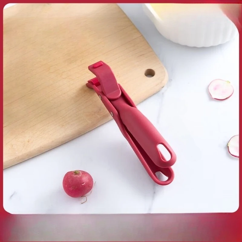 Anti-scalding clip pick-up plate pick-up bowl clips kitchen high temperature resistant silicone non-slip clip vegetable plates
Anti-scalding clip pick-up plate pick-up bowl clips kitchen high temperature resistant silicone non-slip clip vegetable plates