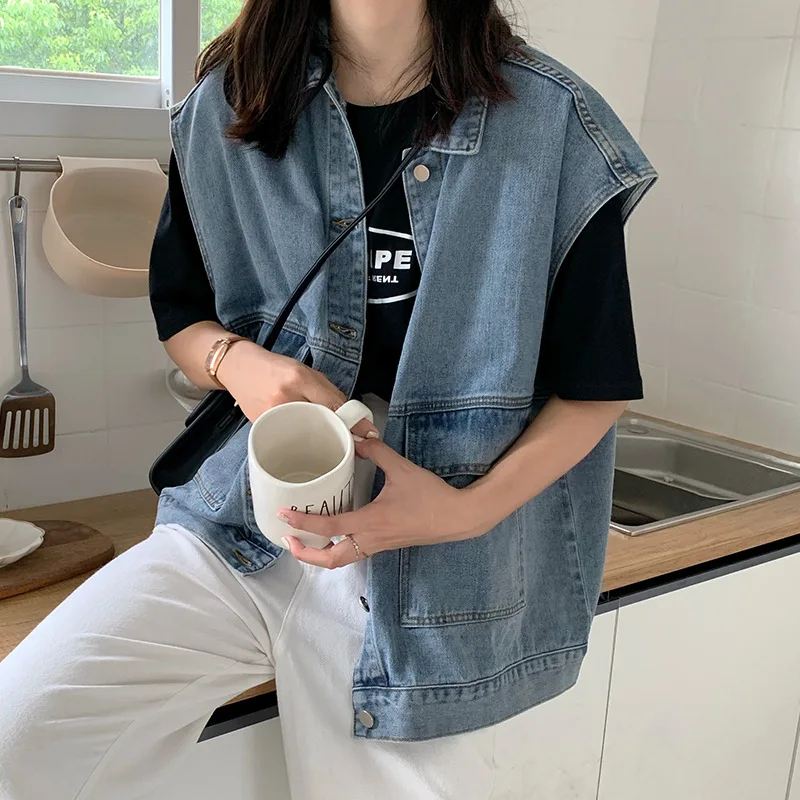 New Denim Vest Women's Spring Autumn Sleeveless Casual Tops Women Denim Jeans Vest Jacket Korean Female Outerwear
New Denim Vest Women's Spring Autumn Sleeveless Casual Tops Women Denim Jeans Vest Jacket Korean Female Outerwear