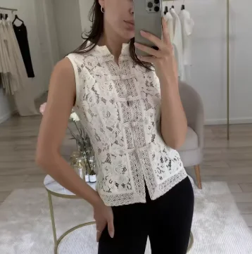 Slim-fitting Lace Shirt Elegant Women Fashionable Crochet Stand Collar Sleeveless Top 2026 Summer Commuting Daily Wear Tops
Slim-fitting Lace Shirt Elegant Women Fashionable Crochet Stand Collar Sleeveless Top 2026 Summer Commuting Daily Wear Tops
