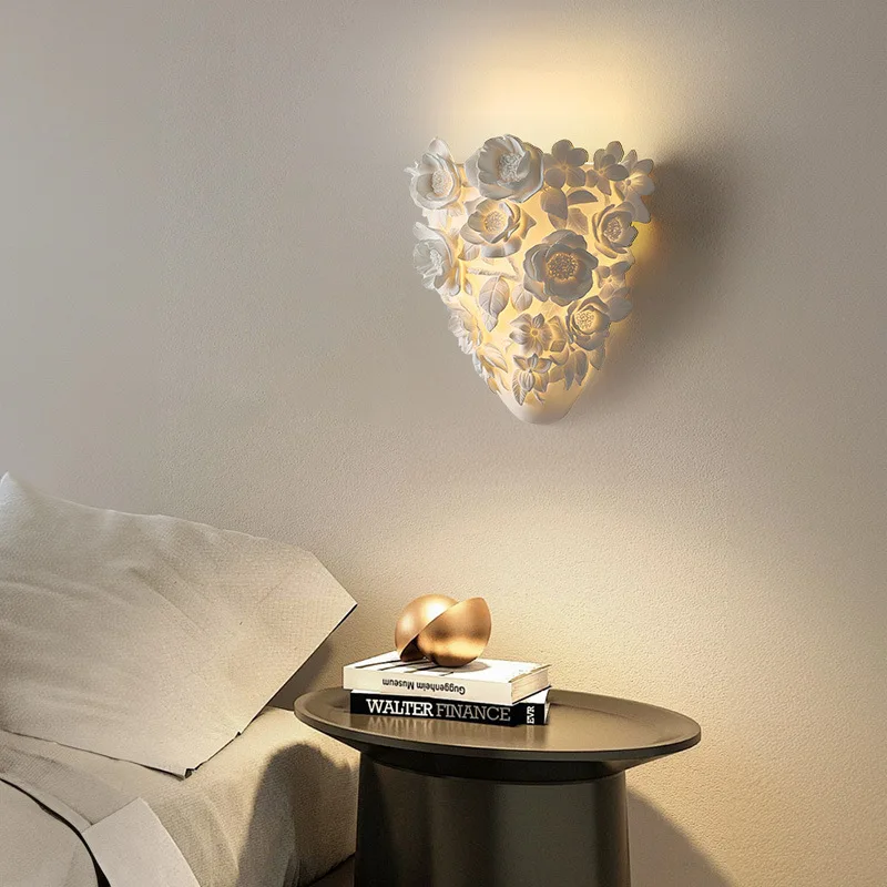 French Retro Carved Wall Lamp Background Wall Home Decoration Modern Simple Resin Flower LED Light for Rntrance Bedroom Bedside
French Retro Carved Wall Lamp Background Wall Home Decoration Modern Simple Resin Flower LED Light for Rntrance Bedroom Bedside