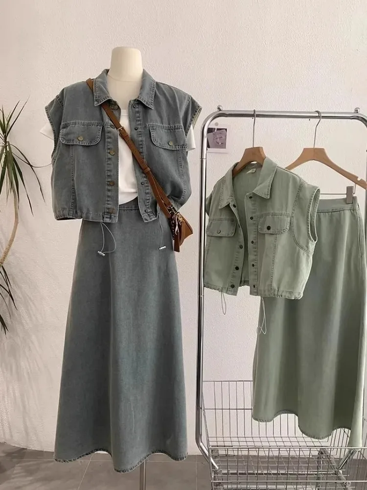 plus Size Casual Denim Set Women Summer Loose Fit Shirt And High Waist Skirt Two Piece Outfit Korean Style Commute Fashion
plus Size Casual Denim Set Women Summer Loose Fit Shirt And High Waist Skirt Two Piece Outfit Korean Style Commute Fashion