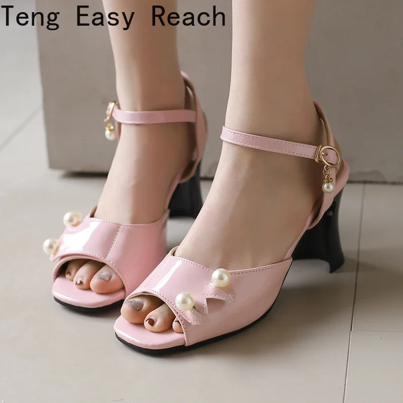 Women's Summer High-heeled Sandals Fashion Buckle Pearl Embellished Sandals Party Work Women's Sandals White Black Green Pink
Women's Summer High-heeled Sandals Fashion Buckle Pearl Embellished Sandals Party Work Women's Sandals White Black Green Pink