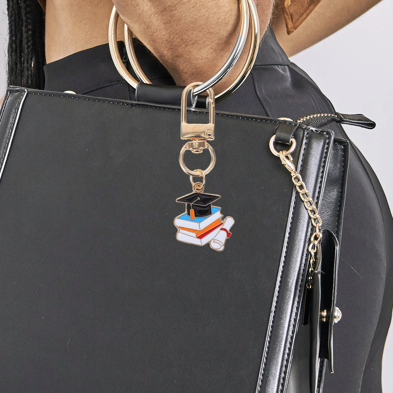 5 Pcs Bachelor's Cap Pendant Graduation Charm College Keychain Accessories Cool Unique Keychains Alloy Graduate for Teacher
5 Pcs Bachelor's Cap Pendant Graduation Charm College Keychain Accessories Cool Unique Keychains Alloy Graduate for Teacher