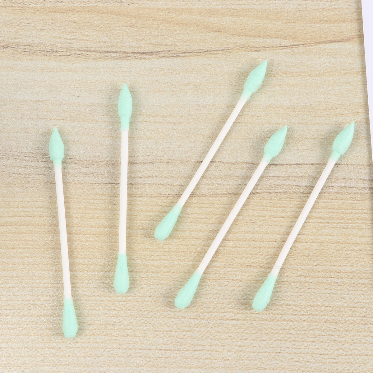 200 Pcs Disposable Cotton Swabs Dual Tipped Applicators Green Travel Eyeshadow Eyelash Cleaning Makeup Artisan Craft
200 Pcs Disposable Cotton Swabs Dual Tipped Applicators Green Travel Eyeshadow Eyelash Cleaning Makeup Artisan Craft