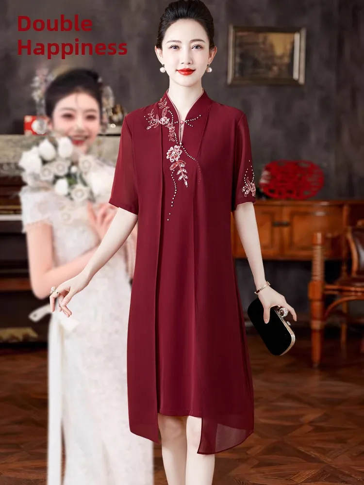 Elegant Short Sleeve Wedding Dress for Mom Slimming Chinese Style New Version Qipao High End Dinner Party Matron of Outfit
Elegant Short Sleeve Wedding Dress for Mom Slimming Chinese Style New Version Qipao High End Dinner Party Matron of Outfit