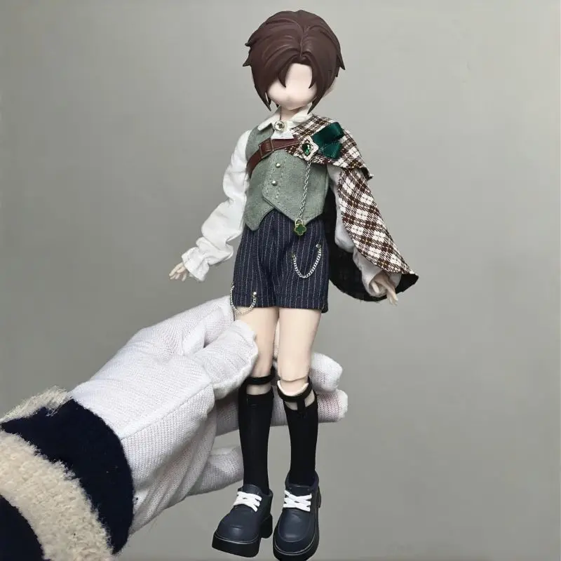 Кукольный костюм 1/8 для куклы Bjd 23 см, плащ + рубашка + шорты + жилет + носки, платье, игровой домик, модные аксессуары для кукол, без куклы
Кукольный костюм 1/8 для куклы Bjd 23 см, плащ + рубашка + шорты + жилет + носки, платье, игровой домик, модные аксессуары для кукол, без куклы