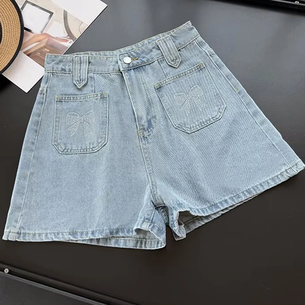 Summer New Women's Denim Shorts Knot Slim A-Line Hot Pants High Waist Straight Leg Micro Stretch Fabric Glitter
Summer New Women's Denim Shorts Knot Slim A-Line Hot Pants High Waist Straight Leg Micro Stretch Fabric Glitter