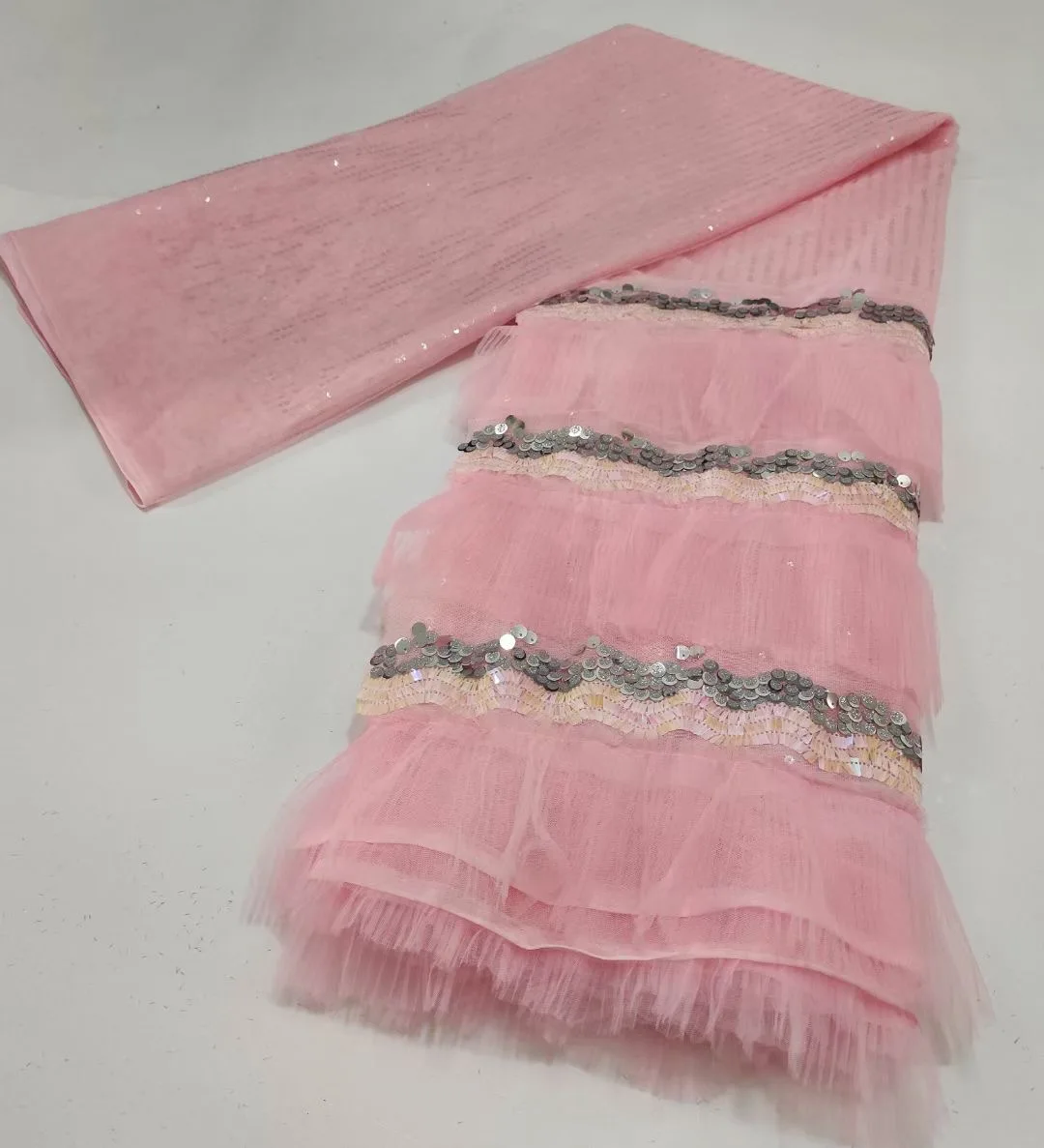Latest 3D French Lace Fabric With Sequins 2021 High Quality African Sequin Lace Fabric For Wedding Nigerian Lace Fabric KHD21193
Latest 3D French Lace Fabric With Sequins 2021 High Quality African Sequin Lace Fabric For Wedding Nigerian Lace Fabric KHD21193