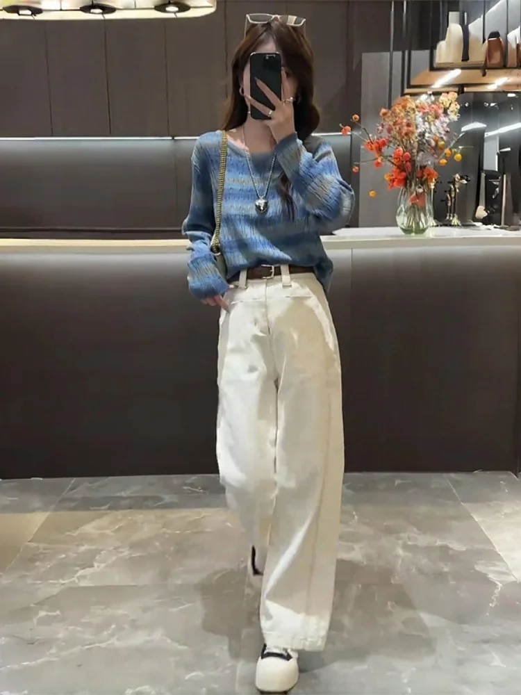 2024 New Striped Knitwear Jeans Wide Leg Pants Women's Faion Anti Aging Autumn Set Clete Matching Long Sve round Ne
2024 New Striped Knitwear Jeans Wide Leg Pants Women's Faion Anti Aging Autumn Set Clete Matching Long Sve round Ne
