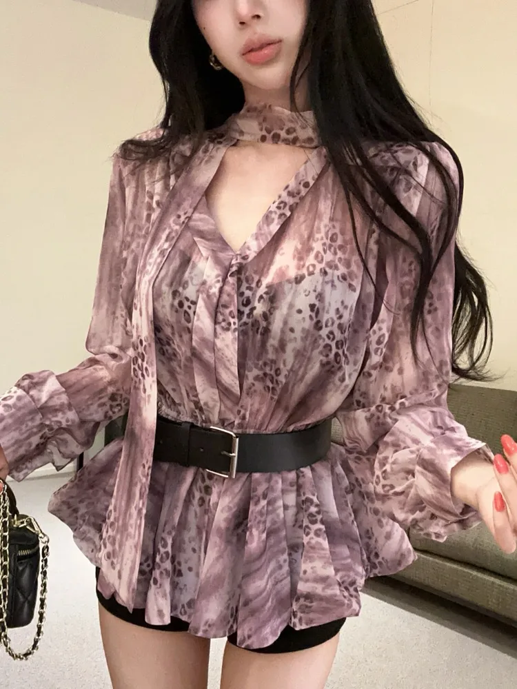 Elegant Floral Print Bubble Sleeve Shirt Women's Spring Summer New Style Bow Tie Chiffon Top with Belt Loose Fit Commute Vintage
Elegant Floral Print Bubble Sleeve Shirt Women's Spring Summer New Style Bow Tie Chiffon Top with Belt Loose Fit Commute Vintage