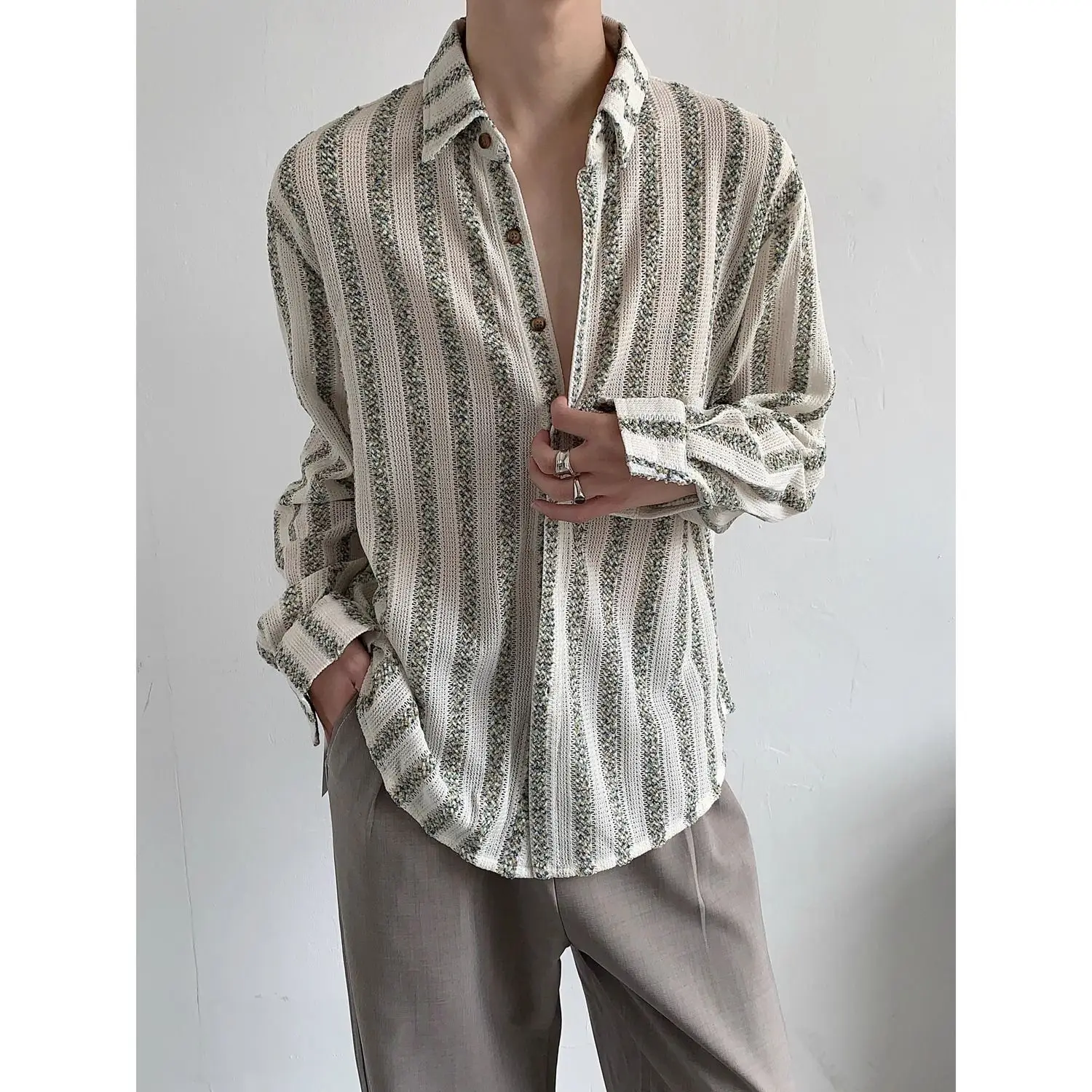 Korean Style Design Sense Hollow Striped Shirt Men's Casual Loose Iron-free Drooping Long-sleeved Shirt Niche
Korean Style Design Sense Hollow Striped Shirt Men's Casual Loose Iron-free Drooping Long-sleeved Shirt Niche