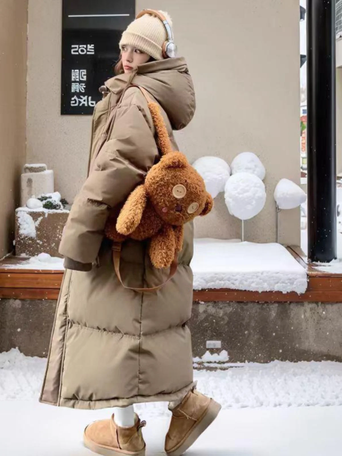 Женское пуховое хлопковое пальто Jaet, зимнее новое свободное хлопковое пальто средней длины длиной выше колена, теплое хлопковое пальто с хлебом
Женское пуховое хлопковое пальто Jaet, зимнее новое свободное хлопковое пальто средней длины длиной выше колена, теплое хлопковое пальто с хлебом