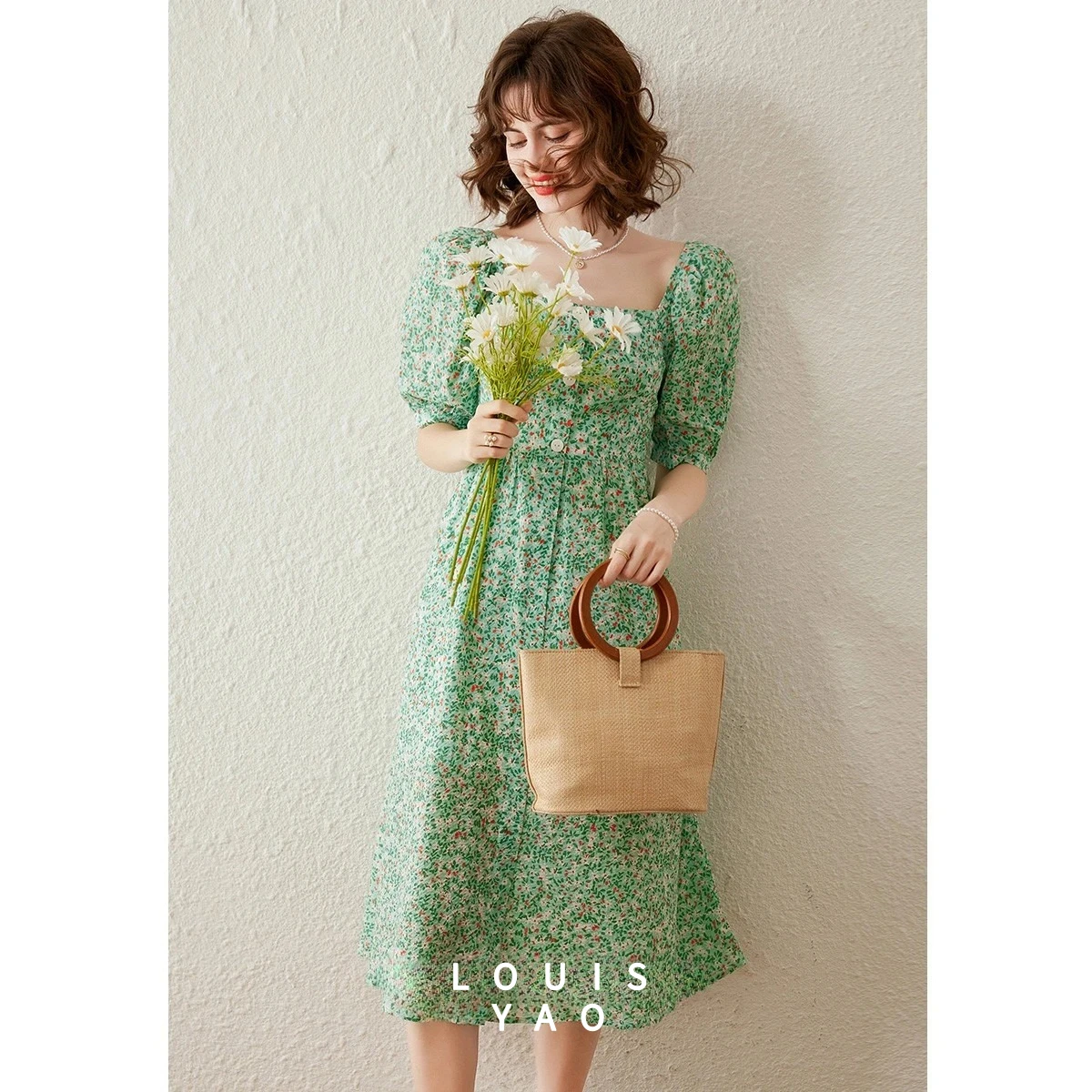 Платье LOUISYAO с квадратным вырезом и цветочным принтом, женское, лето 2025, французский винтаж, с пышными рукавами, длинное, с разрезом, повседневное
Платье LOUISYAO с квадратным вырезом и цветочным принтом, женское, лето 2025, французский винтаж, с пышными рукавами, длинное, с разрезом, повседневное