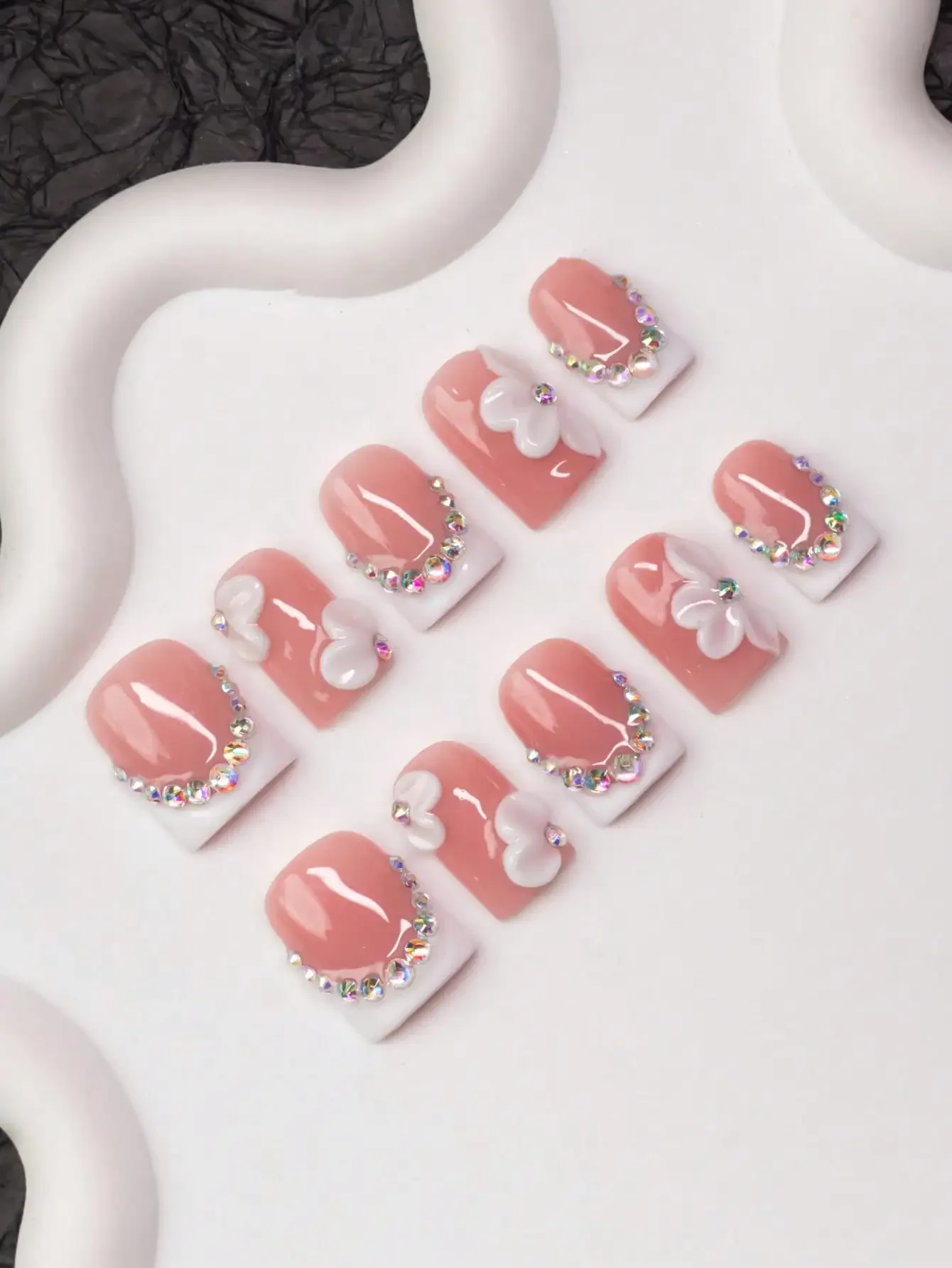 10pcs Square Shaped Handmade Nail Tips, Y2K Baddie Style, Nude & White Color With French Tips, Carved Patterns, Rhinestone Eleme
10pcs Square Shaped Handmade Nail Tips, Y2K Baddie Style, Nude & White Color With French Tips, Carved Patterns, Rhinestone Eleme