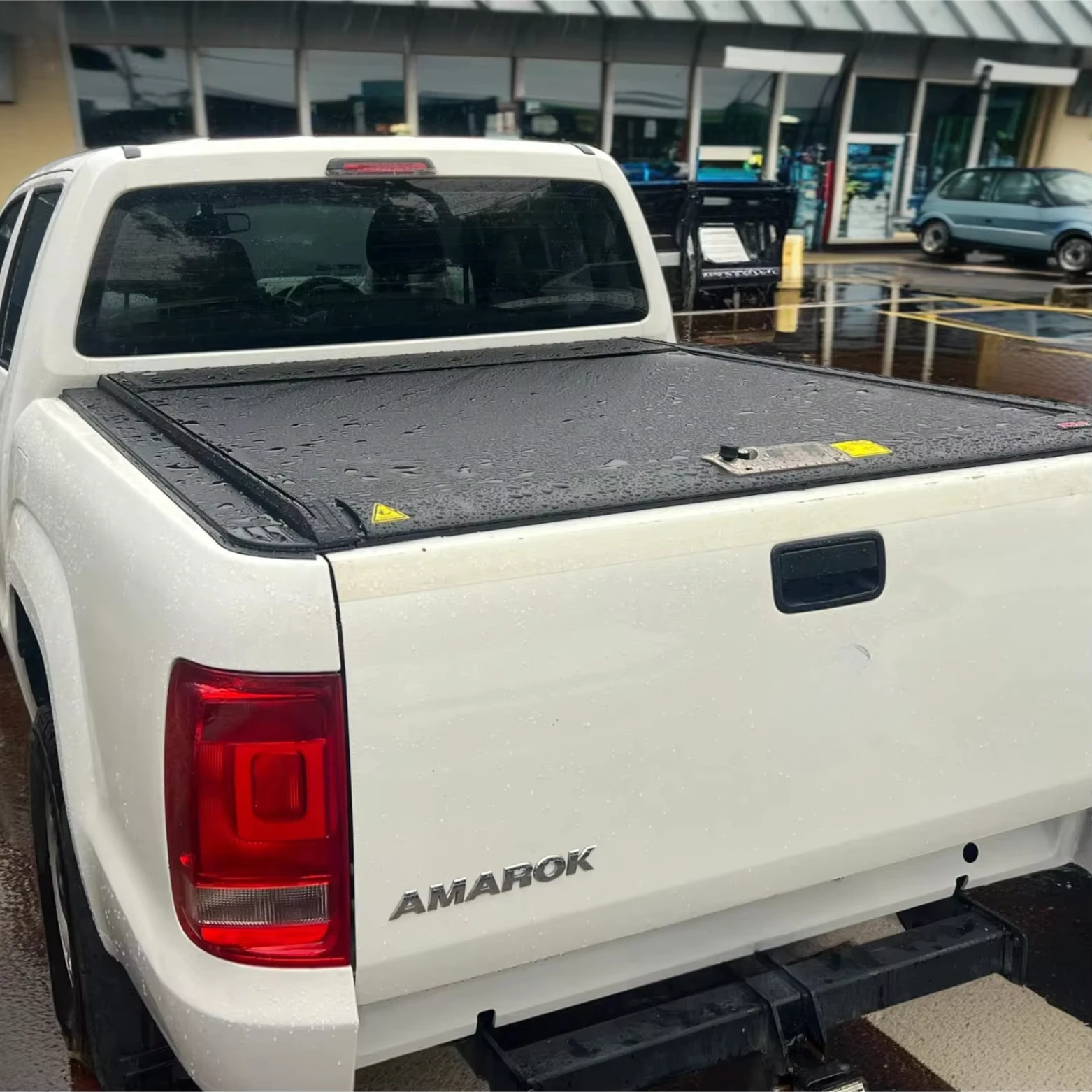 Custom-fit Waterproof Pickup Roller Shutter Lid for Toyota Hilux Roll-up Aluminum Lockable Truck Tonneau Cover VW Amarok
Custom-fit Waterproof Pickup Roller Shutter Lid for Toyota Hilux Roll-up Aluminum Lockable Truck Tonneau Cover VW Amarok