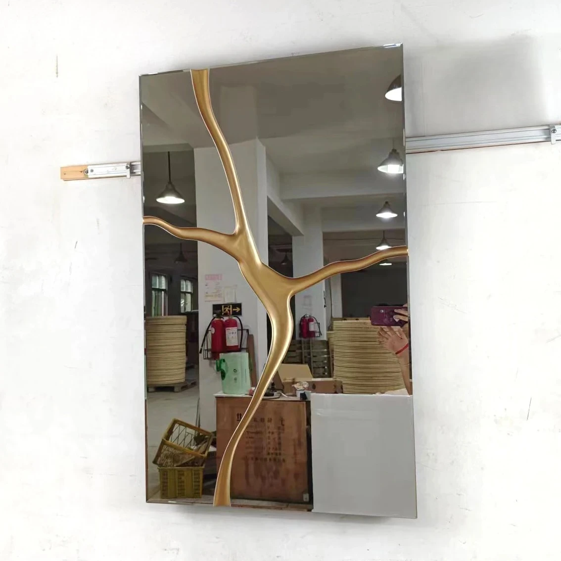 55X31.5X13CM new Chinese sculpture is a floor-to-ceiling decorative item in the entrance hall and foyer
55X31.5X13CM new Chinese sculpture is a floor-to-ceiling decorative item in the entrance hall and foyer