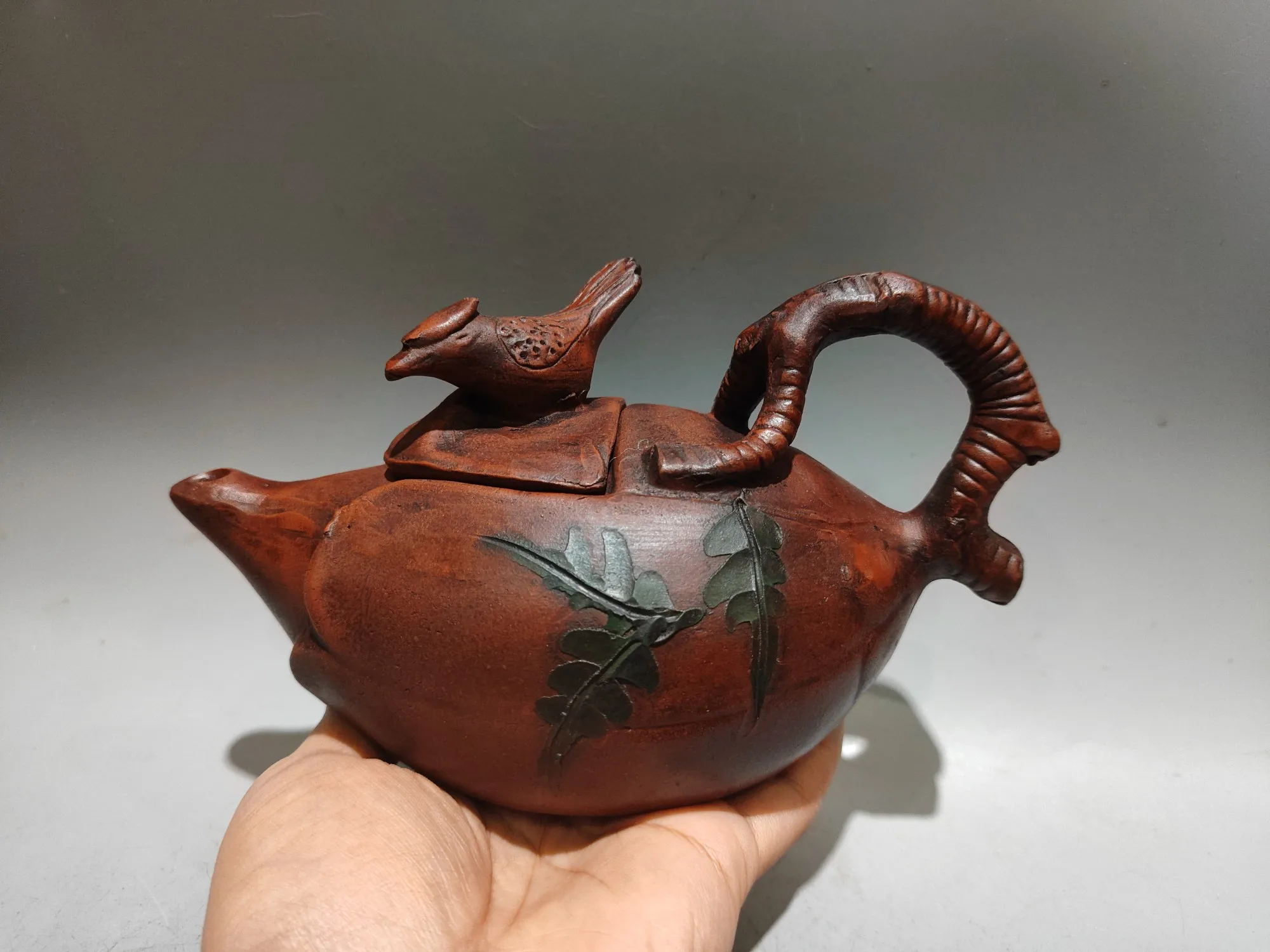 Yixing Purple Clay Pot Magpie and Plum Blossom Boat shaped pot Kettle Teapot Flagon Sample Tea Amass wealth Ornaments
Yixing Purple Clay Pot Magpie and Plum Blossom Boat shaped pot Kettle Teapot Flagon Sample Tea Amass wealth Ornaments