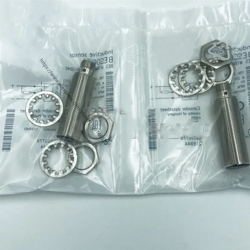 3Pcs New Proximity switch BES007L BES M18MI-NSC80B-S04G three-wire NPN normally open sensor
3Pcs New Proximity switch BES007L BES M18MI-NSC80B-S04G three-wire NPN normally open sensor