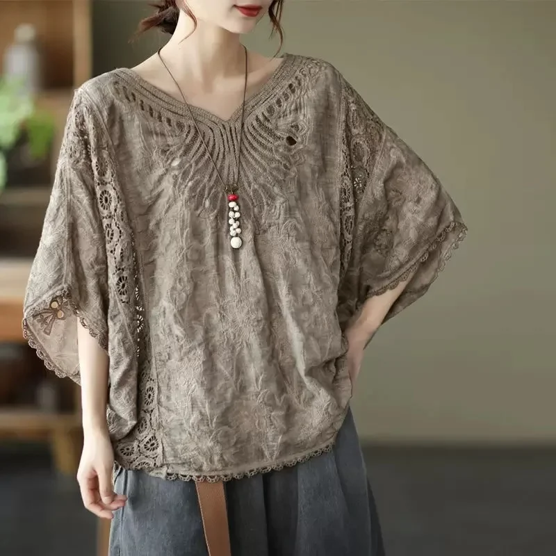 Summer Women's Cotton Hollowed Out Lace Embroidery V-neck Half Sleeved T-shirt Loose Oversized Sun Protection Overlay Tops Z539
Summer Women's Cotton Hollowed Out Lace Embroidery V-neck Half Sleeved T-shirt Loose Oversized Sun Protection Overlay Tops Z539